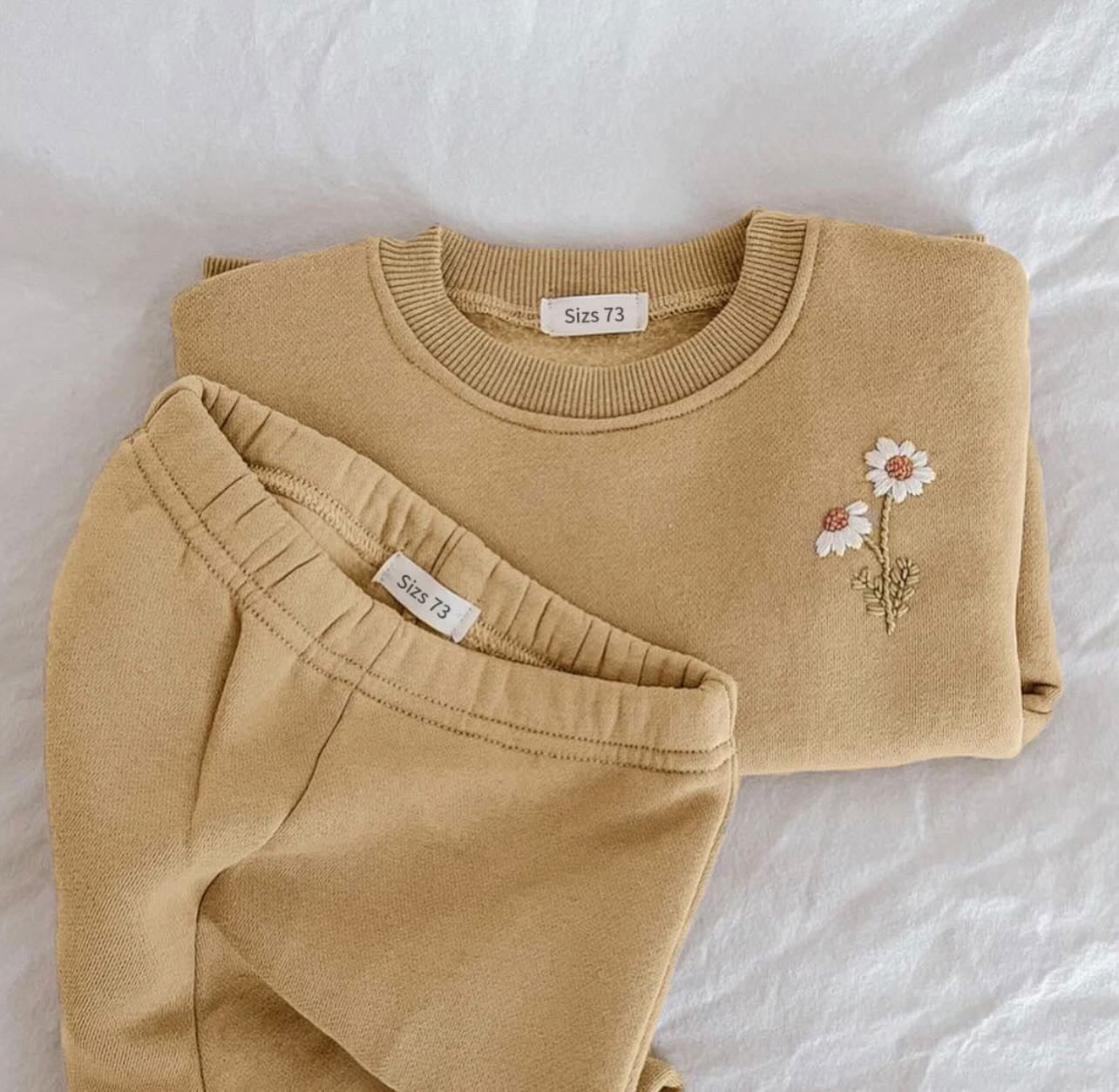 FLOWER BEIGE SET
