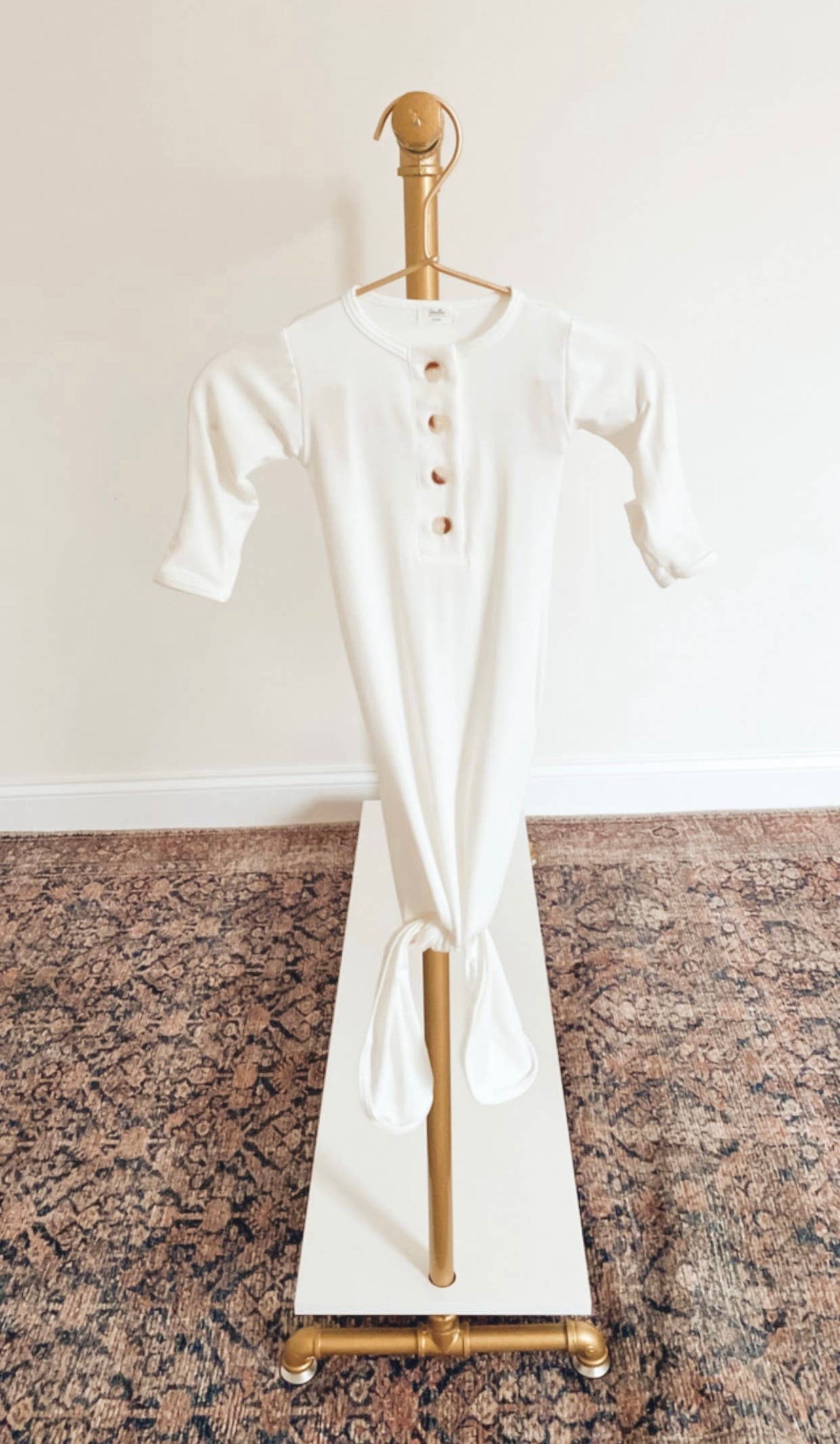 KNOTTED GOWN & HAT SET