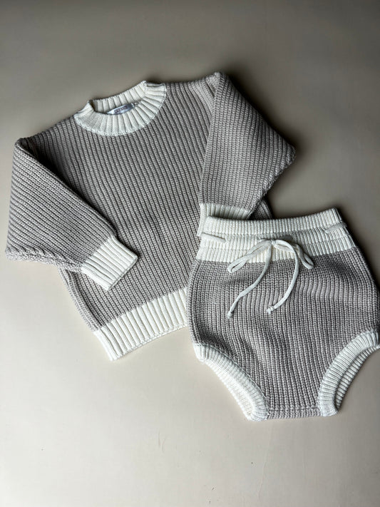 Knitted bloomer set