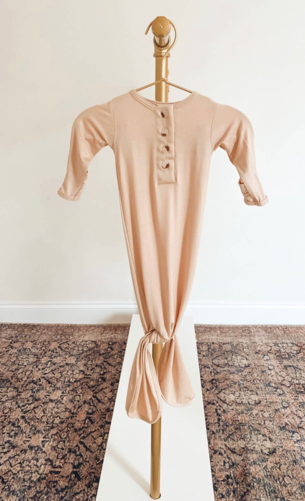 KNOTTED GOWN & HAT SET