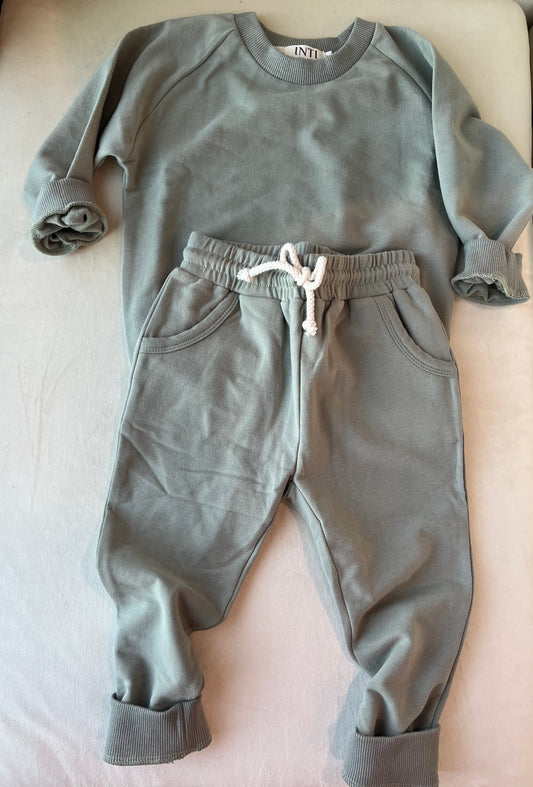 PULLOVER & JOGGER SET IN EUCALYPTUS